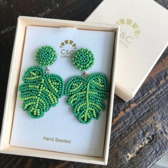 HAND BEADED C&C Seed Bead MONSTERA Dangle Earrings - Picture 9 of 10